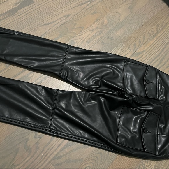 Free! With >3 items! NWT Banana republic size 24 vegan leather pants - Picture 4 of 9